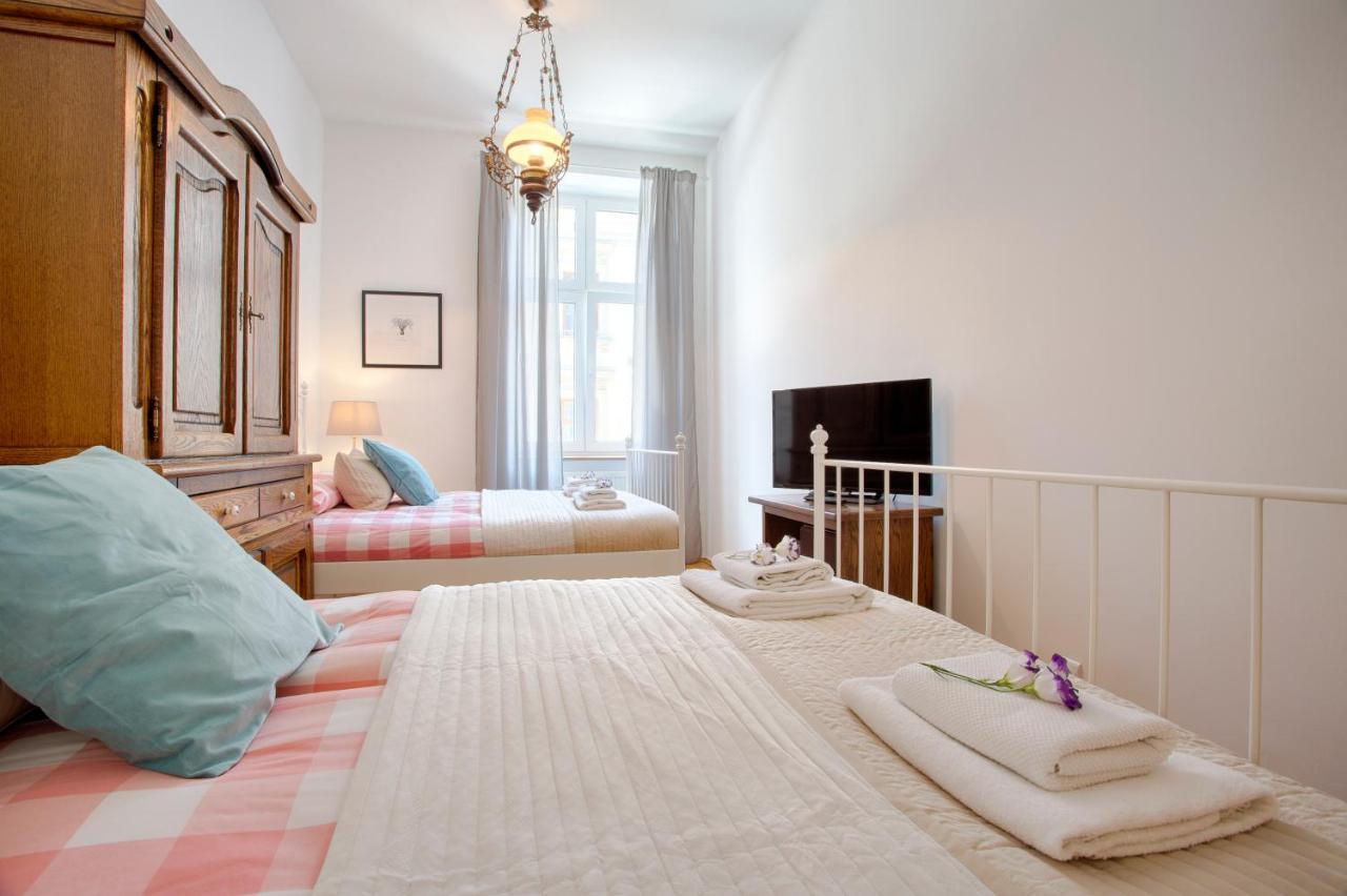 Tyzenhauz Apartments Economy Kraków Zewnętrze zdjęcie