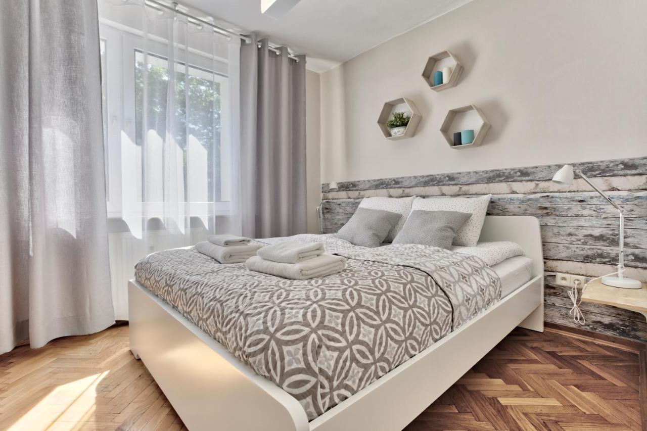 Tyzenhauz Apartments Economy Kraków Zewnętrze zdjęcie